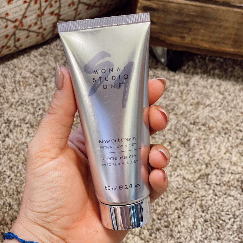 MONAT blow out cream